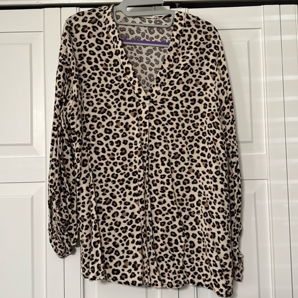 Entro women’s blouse size medium - Picture 1 of 4